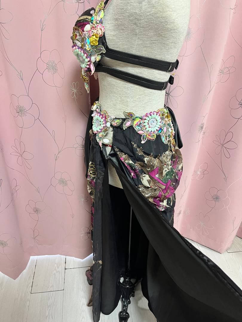 （中古）ベリーダンス　オリエンタル　衣装　黒系