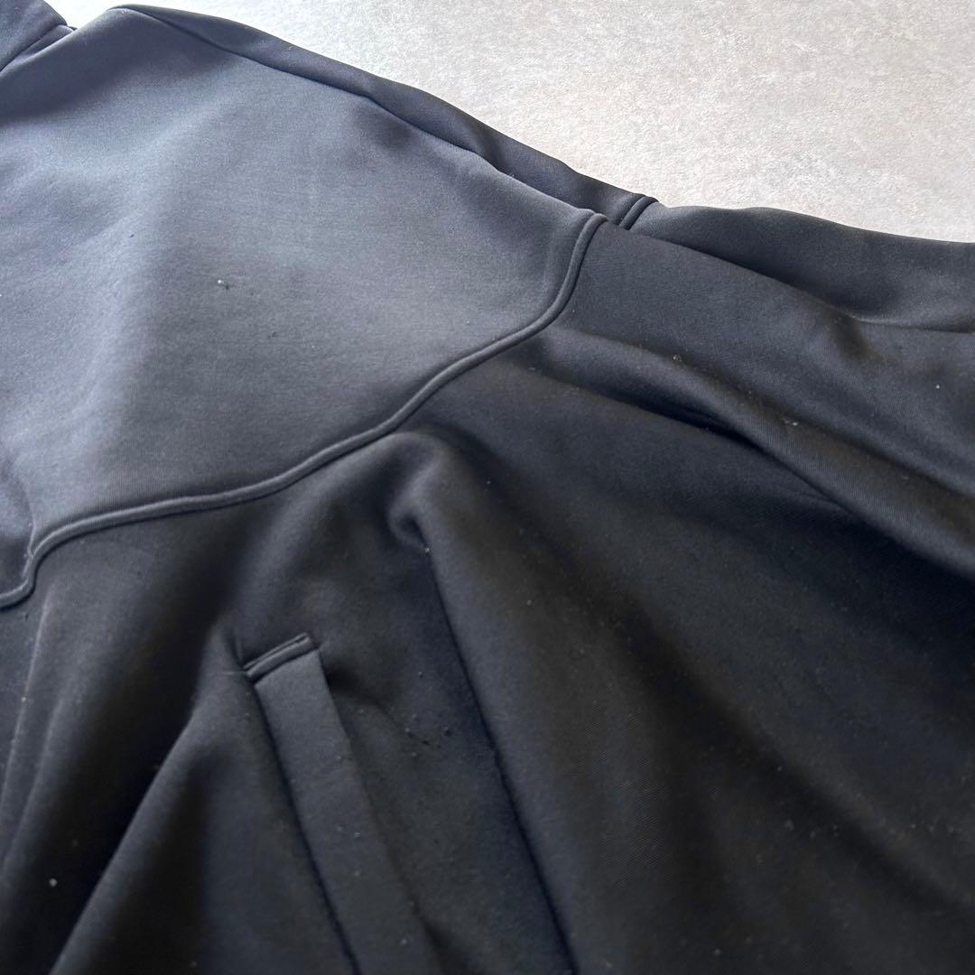 Sov. AKKO コラボ ドレープ ポンチョ ケープ ブラック