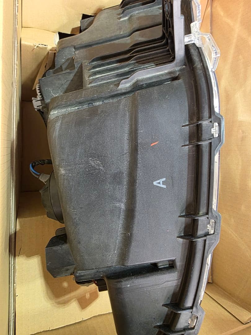 クオンヘッドライト