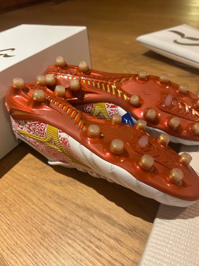 新品未使用サッカースパイク モレリアネオ4β SR4 25.5 セルヒオ ラモス