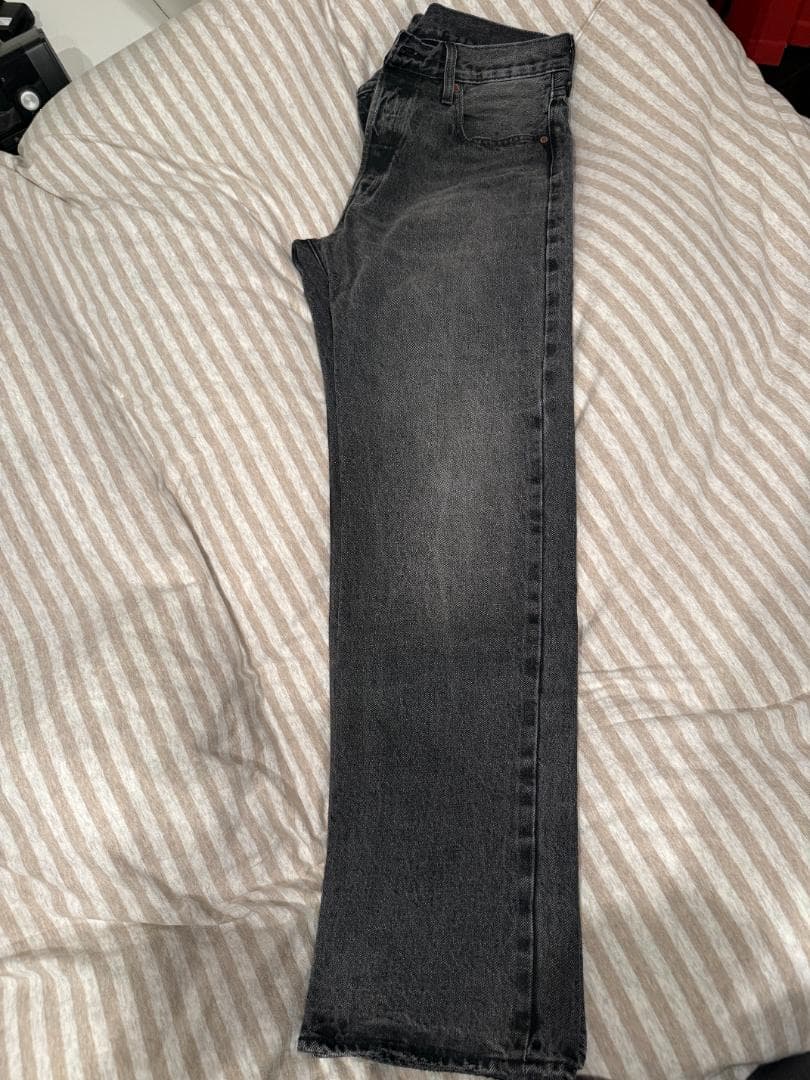 LEVI'Sリーバイス501デニム セルビッジ仕様の501赤耳モデル