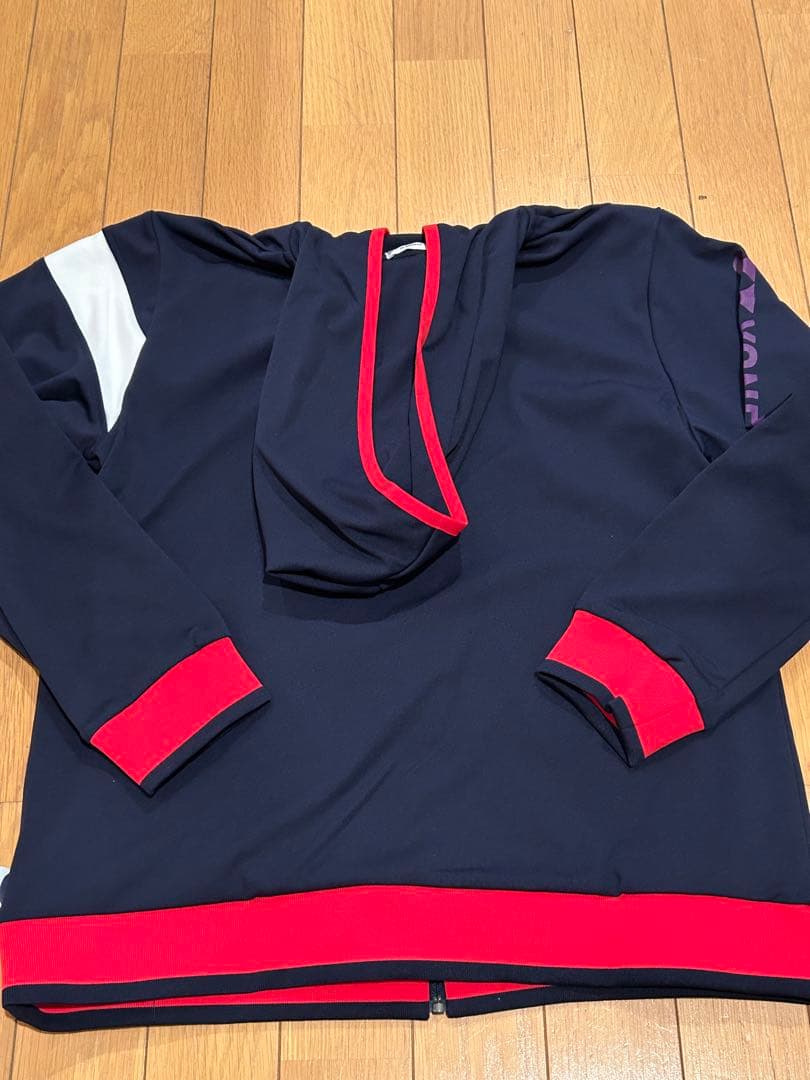 ヨネックス パーカー　新品タグ付き