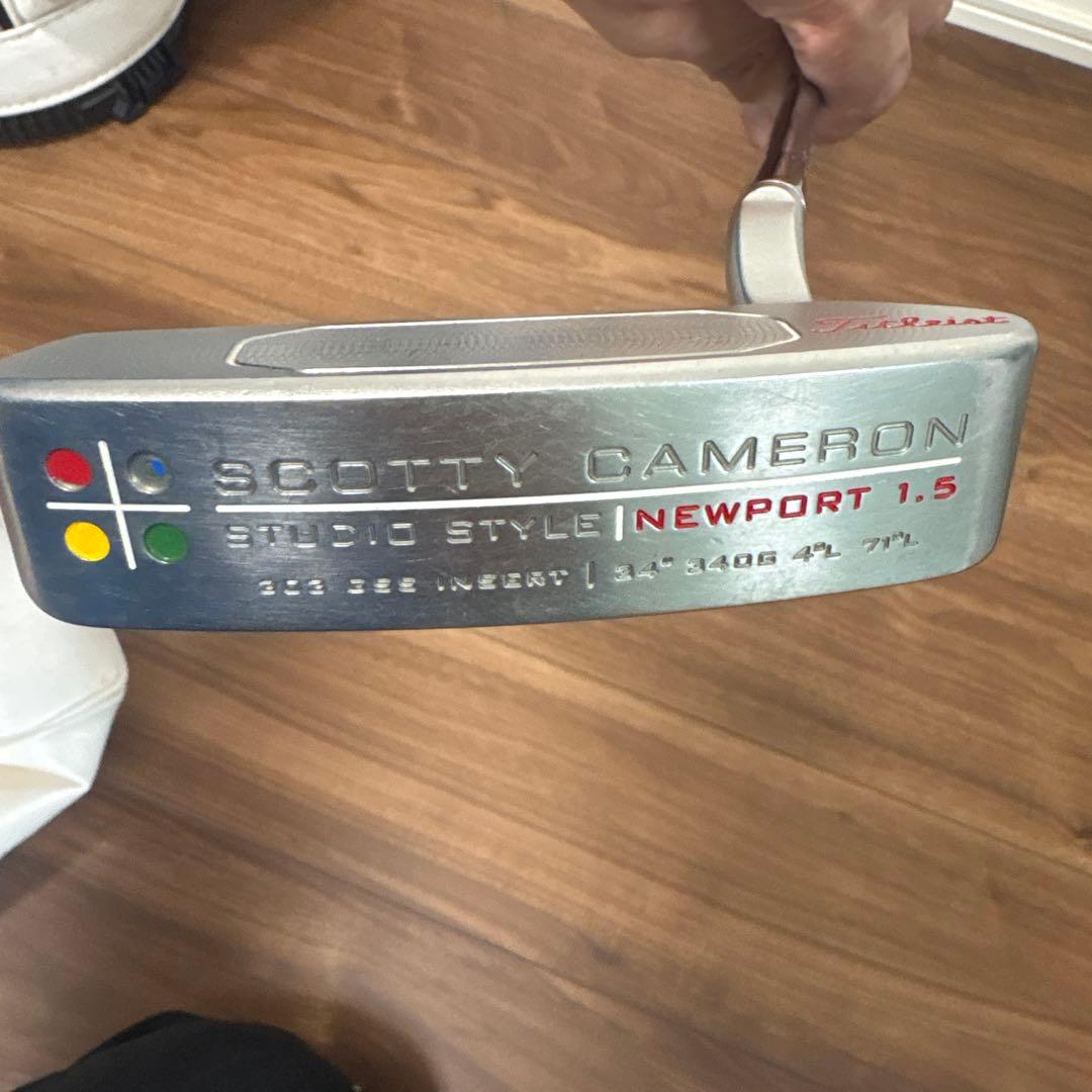 Titleist ホワイトキャディバッグ クラブ付き