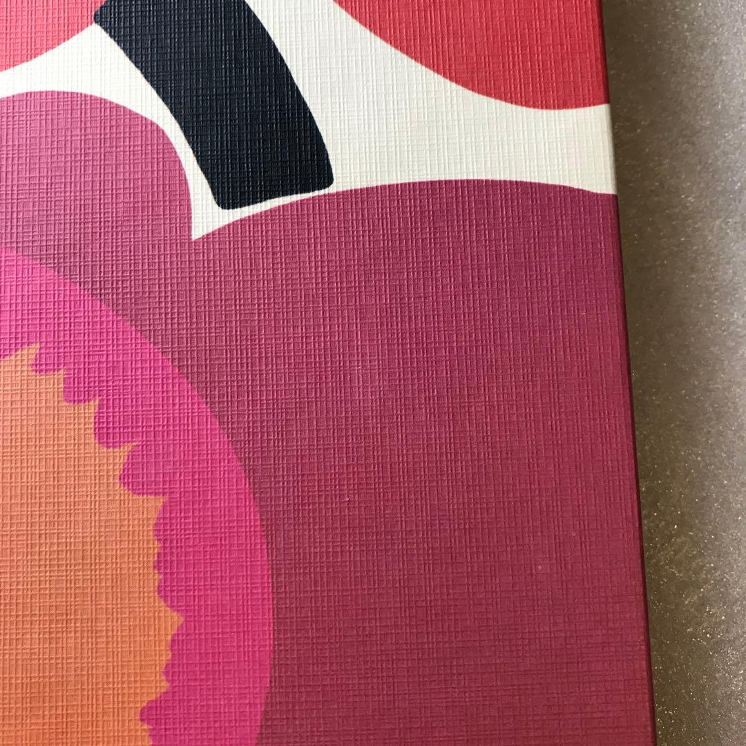 マイヤ・イソラ : マリメッコのテキスタイル・デザイン