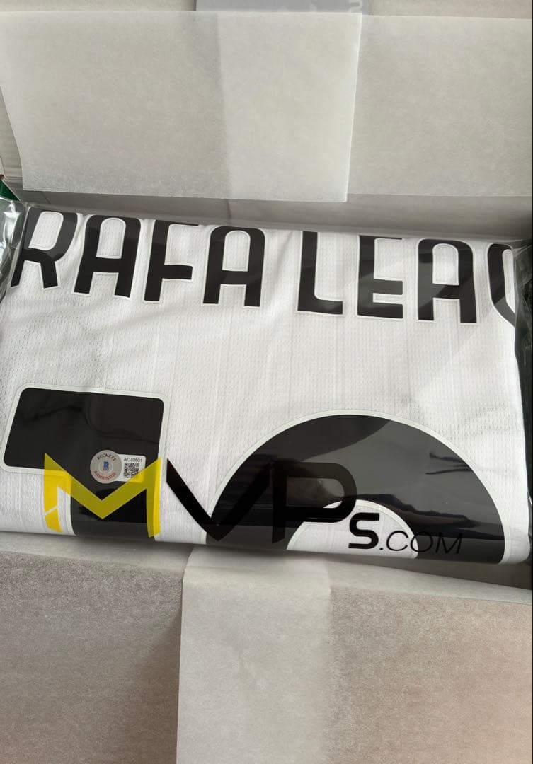 【新品未開封】ラファエル・レオン 直筆サイン入り ACミラン ユニホーム