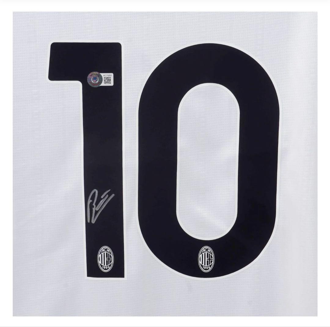 【新品未開封】ラファエル・レオン 直筆サイン入り ACミラン ユニホーム
