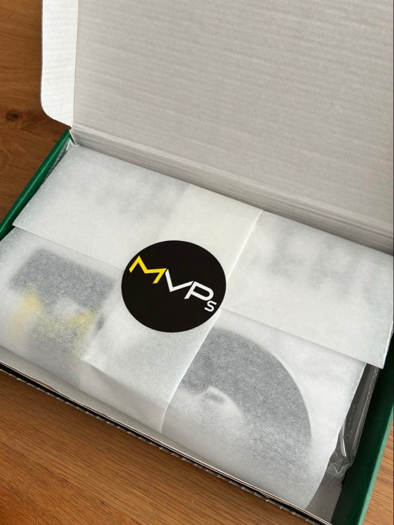 【新品未開封】ラファエル・レオン 直筆サイン入り ACミラン ユニホーム