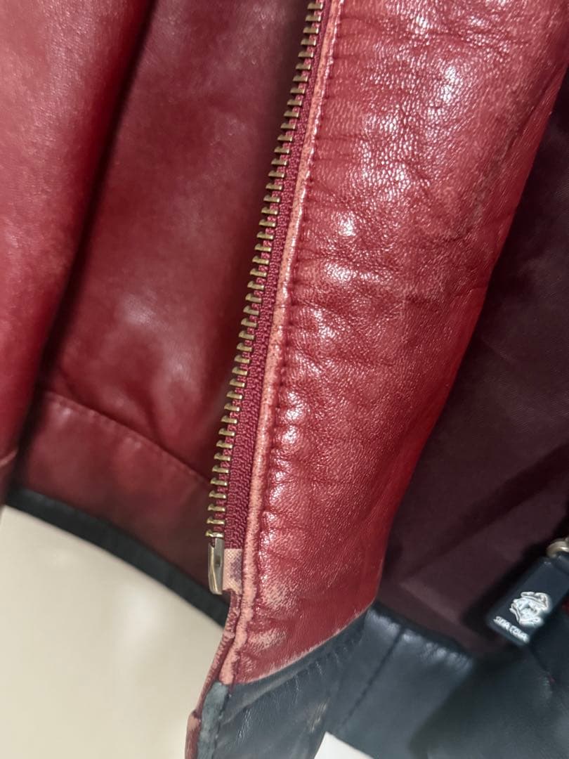 SINA COVA シナコバ　レザー　フード　赤　レッド