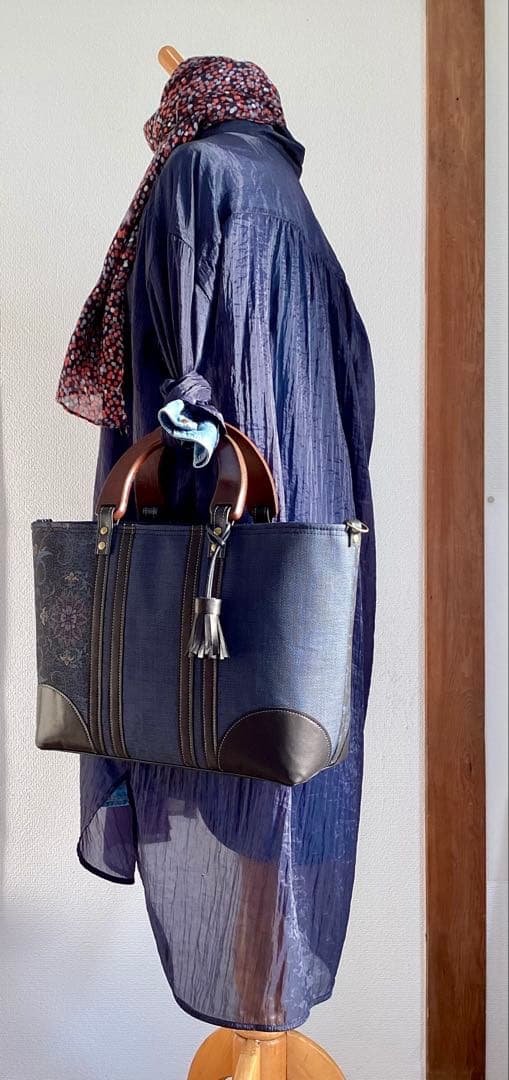 花唐草紋 大島紬×本革 着物リメイク トートバッグ ハンドメイド 和装バッグ 藍