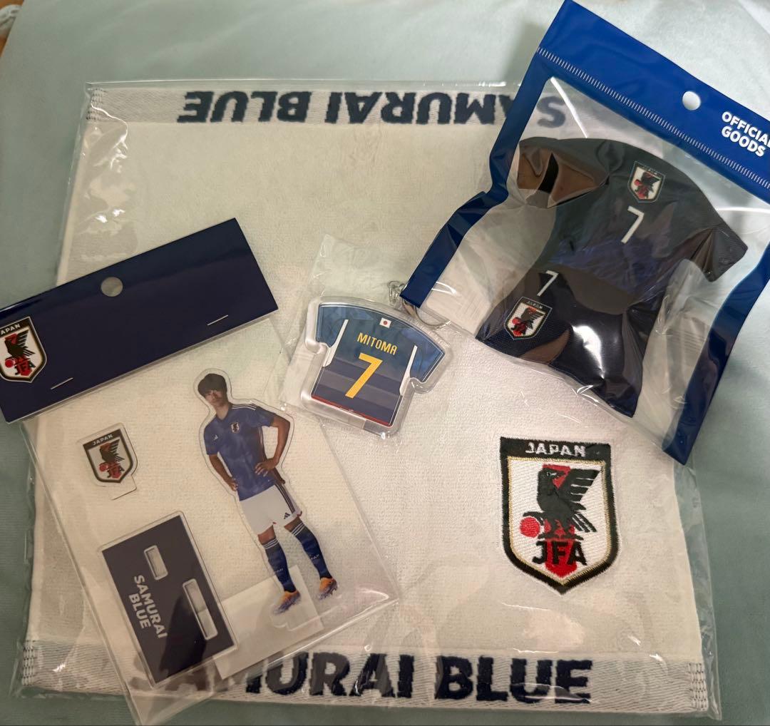 三笘薫直筆サイン入りフォト＋ ブライトン5選手直筆サイン入りカード＋オマケ