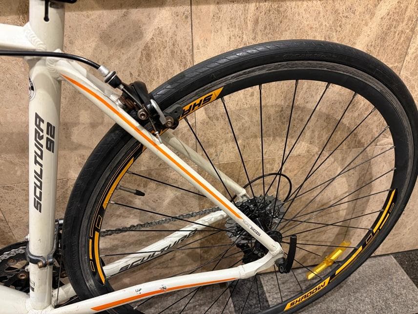 メリダ-スクルトゥ－ラ92-ロードバイク-手渡しのみでお願いします。