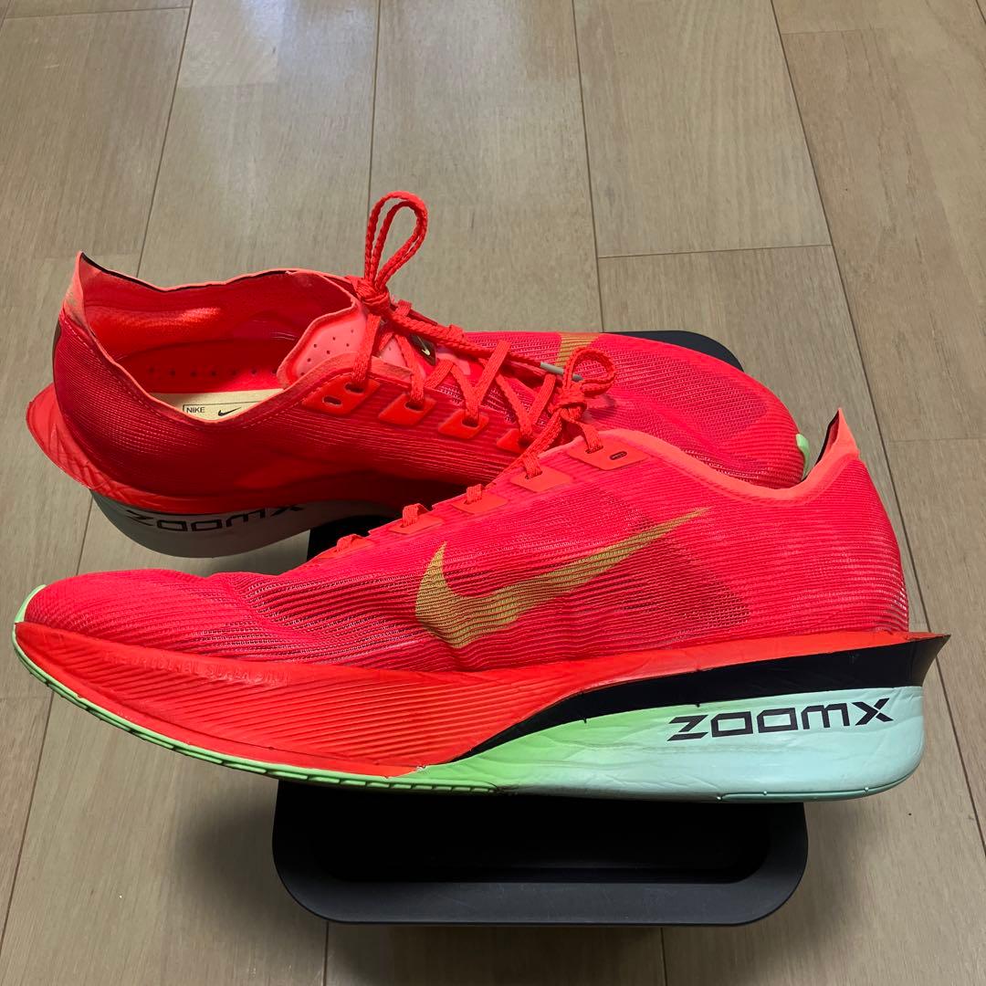 NIKE ヴェイパーフライ4 メンズ27.5cm