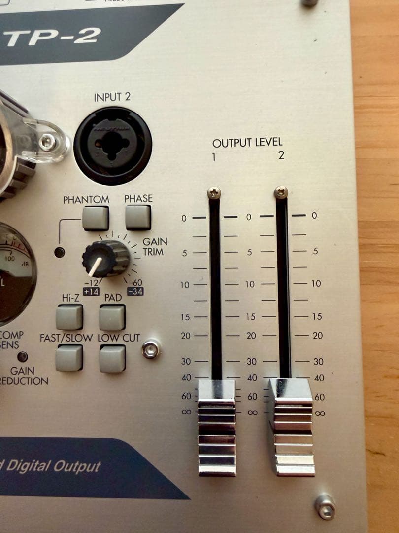 R*k様 希少【KORG】TP-2 マイクプリアンプ 真空管