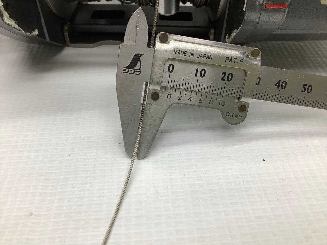 Daiwa 棚COM SSー80 電動リール 動作品 ワイヤー巻いてあります。