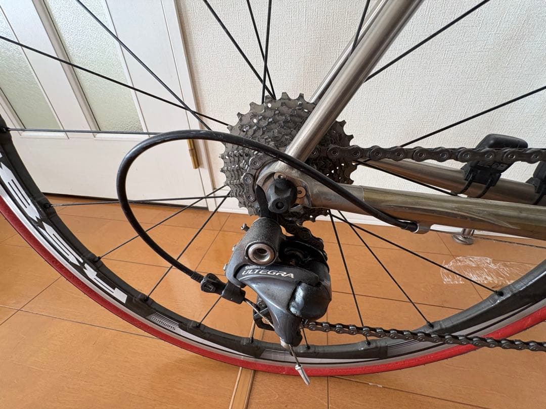 AVEDIO ロードバイク