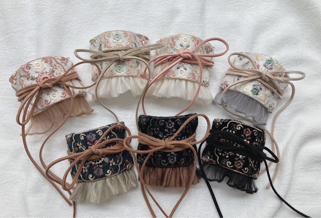 確認ページ　インド刺繍生地　ポニーフック