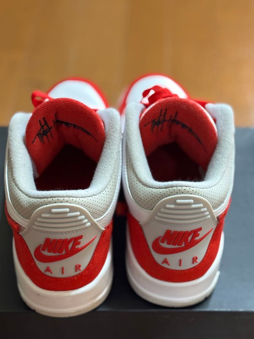 Nike バスケットボールシューズ ホワイト/レッド