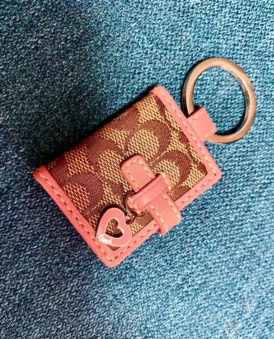 【未使用】COACH コーチ⭐︎キーリング手帳型ピンクハートチャーム⭐︎