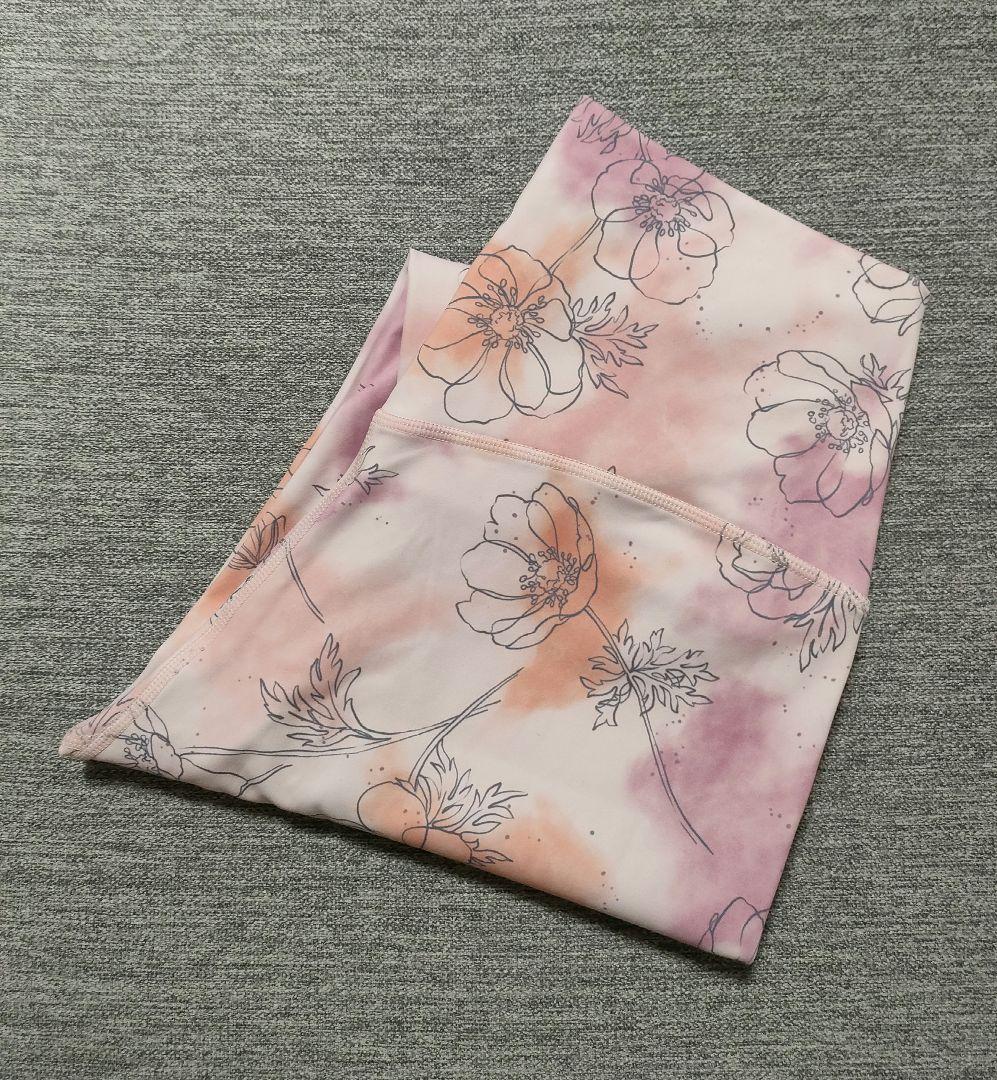 ①【美品】SUKALA スカーラ LAVA 花柄 レギンス L ピンク