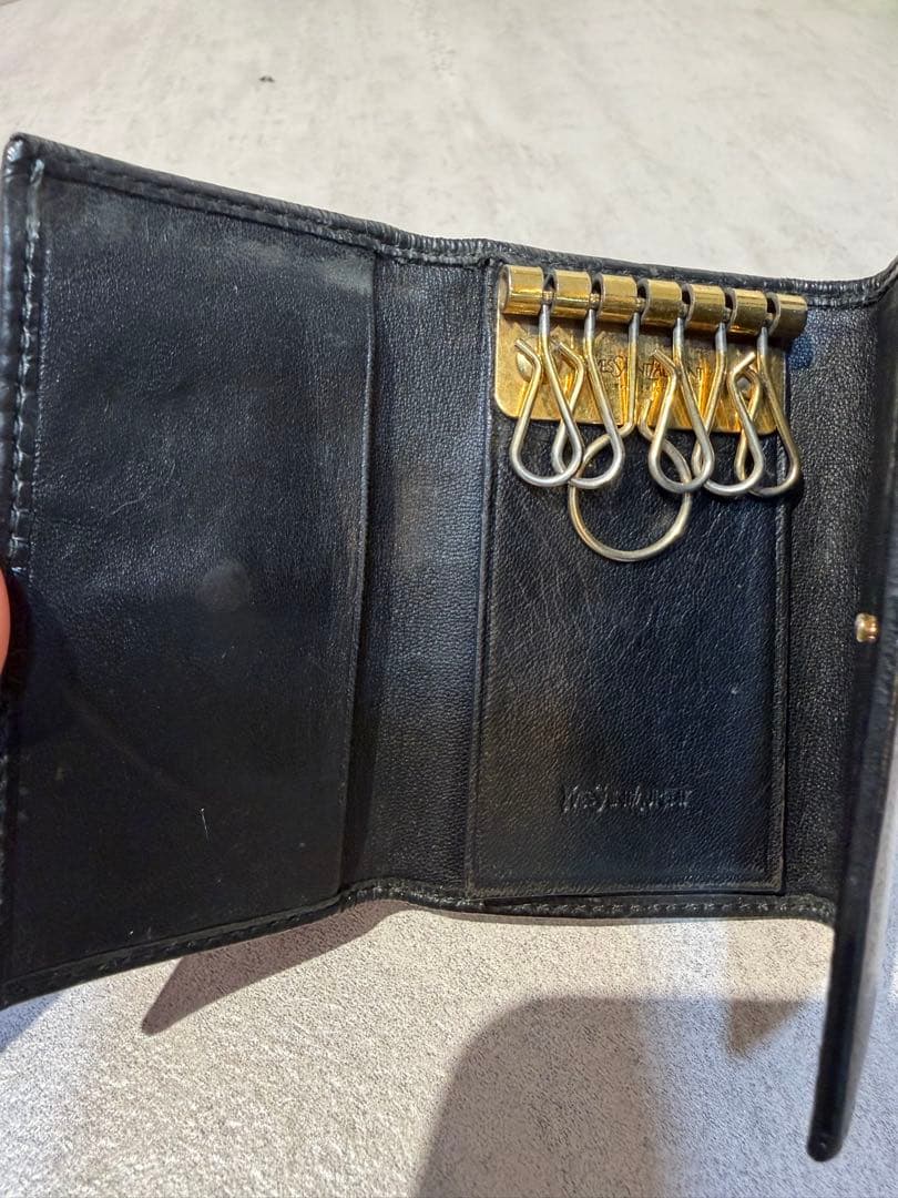 ⭐︎Yves Saint Laurent ⭐︎廃盤Y-MAIL柄 ブラックキーケース