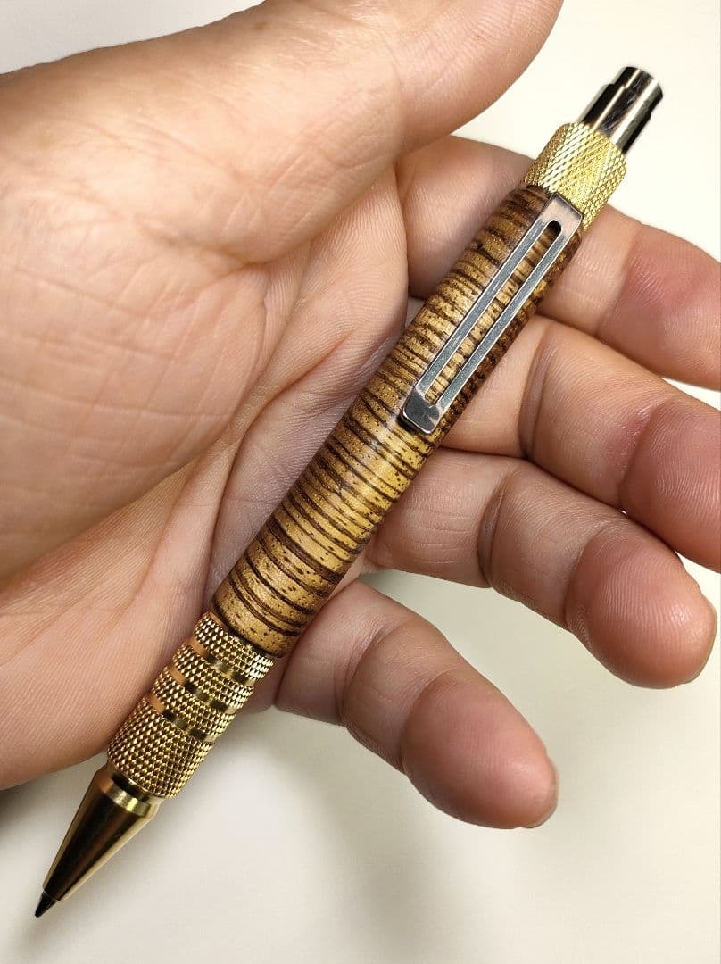 【ゼブラウッド】デュラクリックボールペン