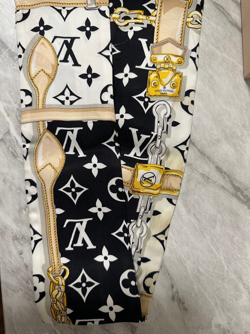 LOUIS VUITTON バンドー　スカーフ ブラック・ホワイト