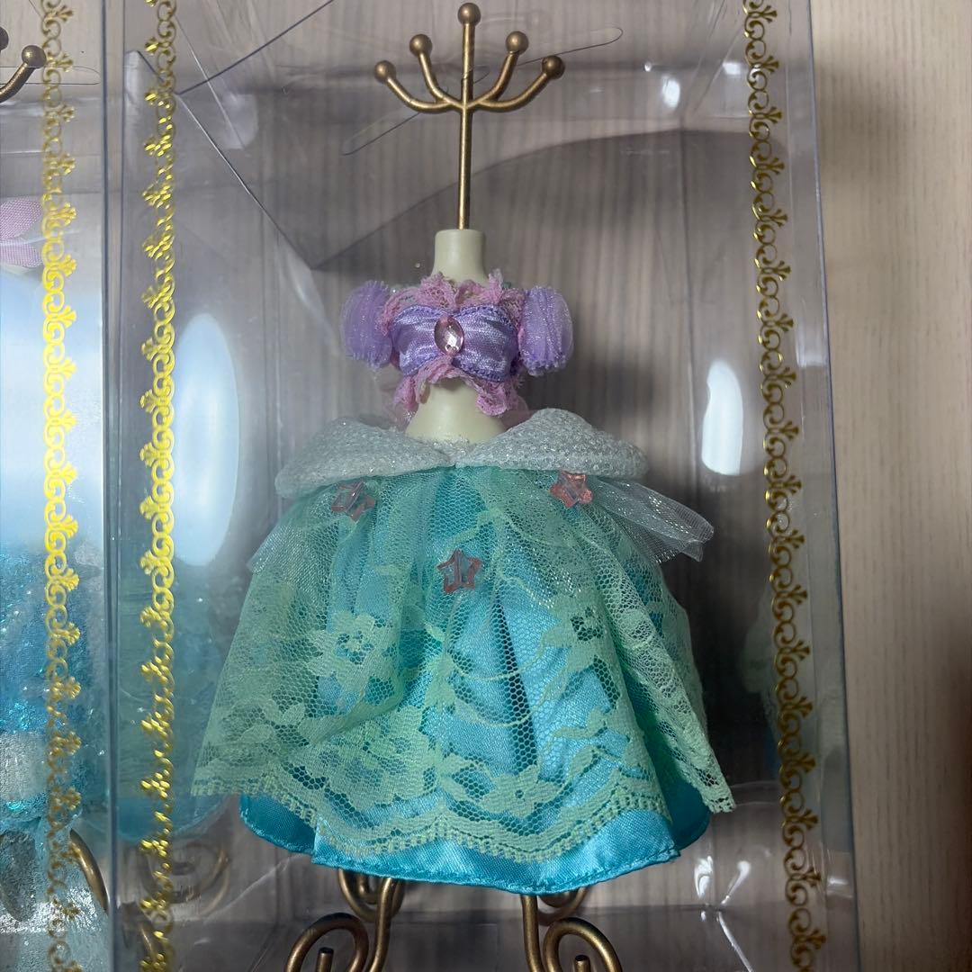 ディズニーストア　アクセサリースタンド　トルソー型　アリエル