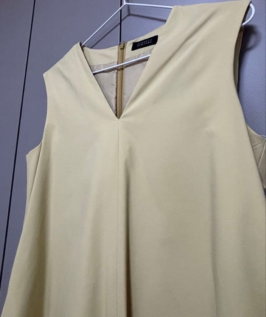 バーニーズニューヨーク　新品　襟付き　Vネック　2WAY ワンピース　2025