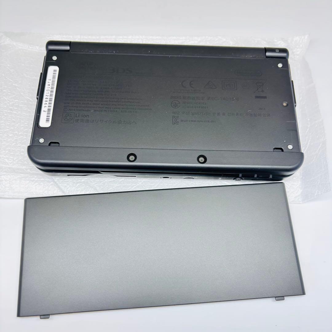 2442【極美品】New ニンテンドー 3DS きせかえプレート ブラック