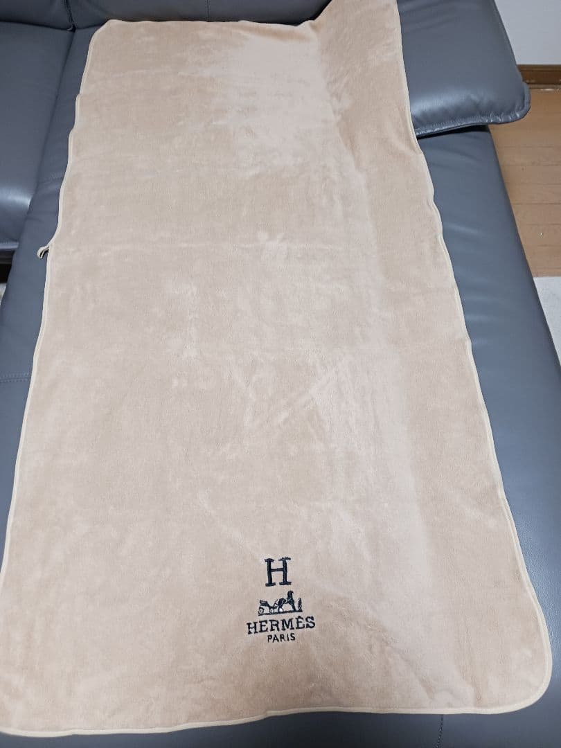 HERMESふわふわ上質素材ベージュバスタオル68cm×140cm
