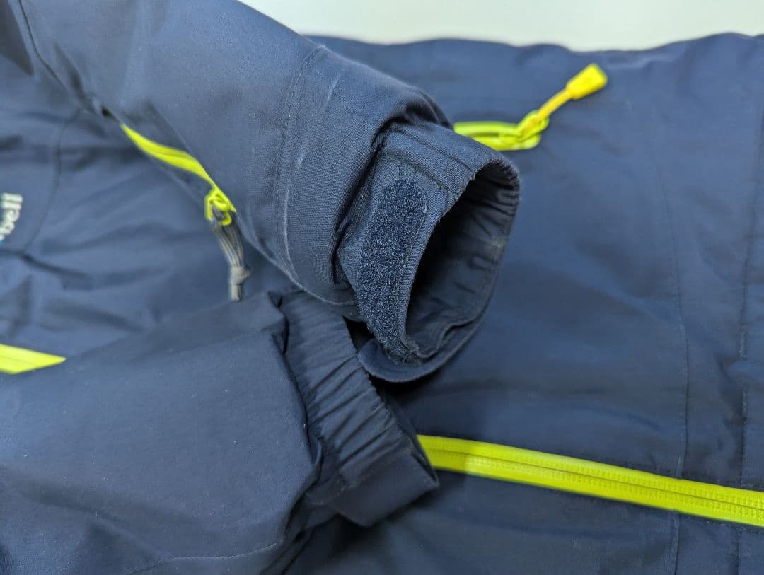 上130下140 モンベル　スノーウェア