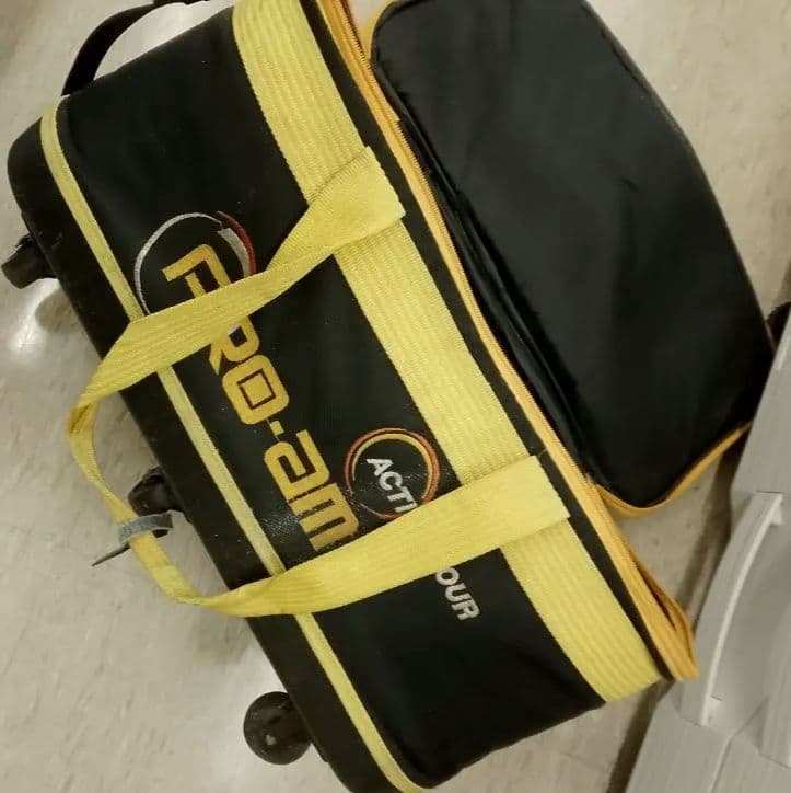 ボーリングボール　14、12ポンド　２点セット　ケース付き　即購入可能