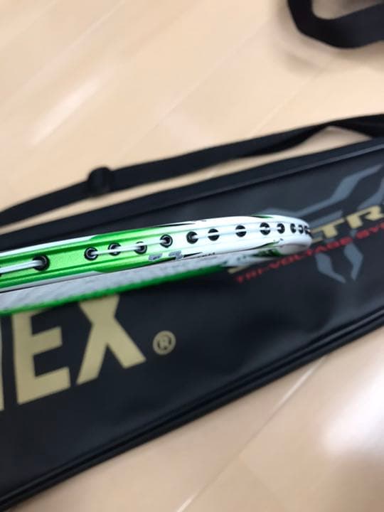 ヨネックス　YONEX バドミントン　ラケット　VOLTRIC 30