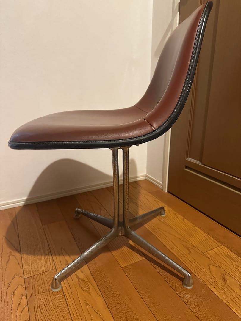Herman Miller イームズ ラフォンダシェルチェア　ラフォンダベース