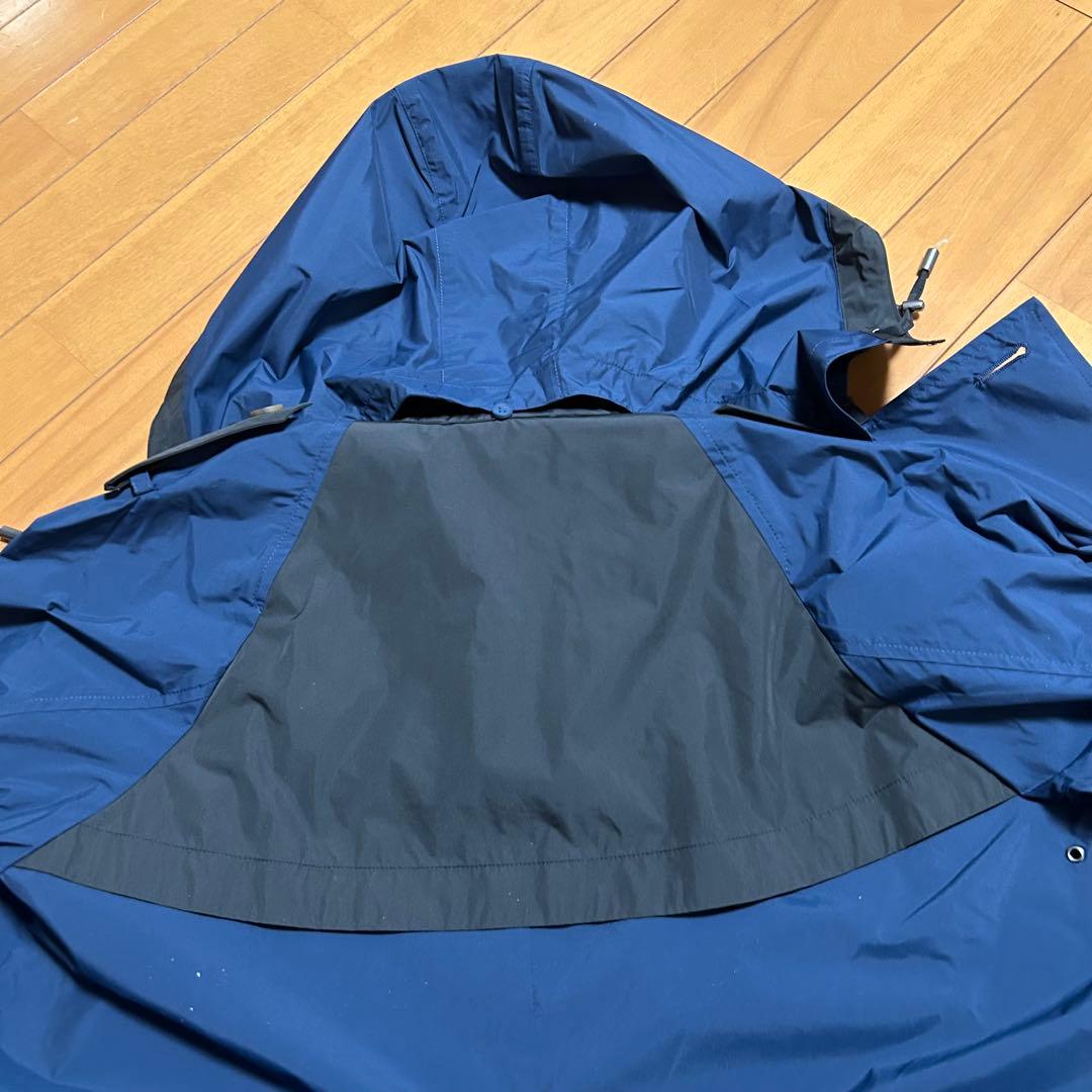 アクアスキュータム★トレンチデザインレインコート★M-L対応★新品★ネイビー★