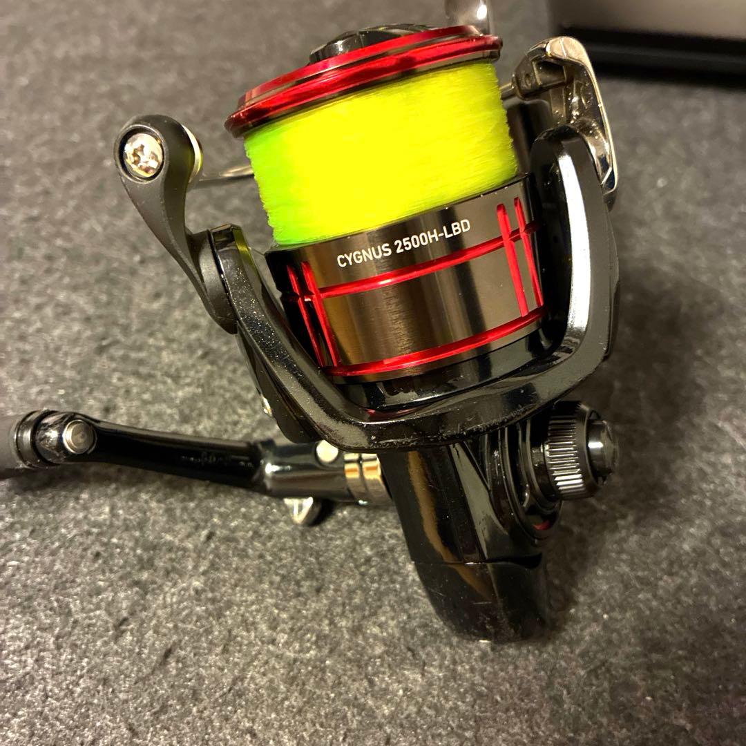 リール CYGNUS 2500H-LBD
