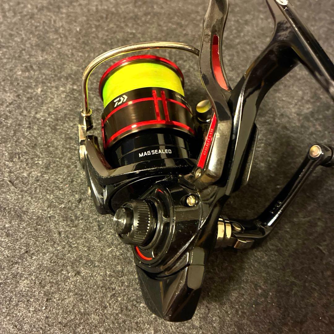 リール CYGNUS 2500H-LBD