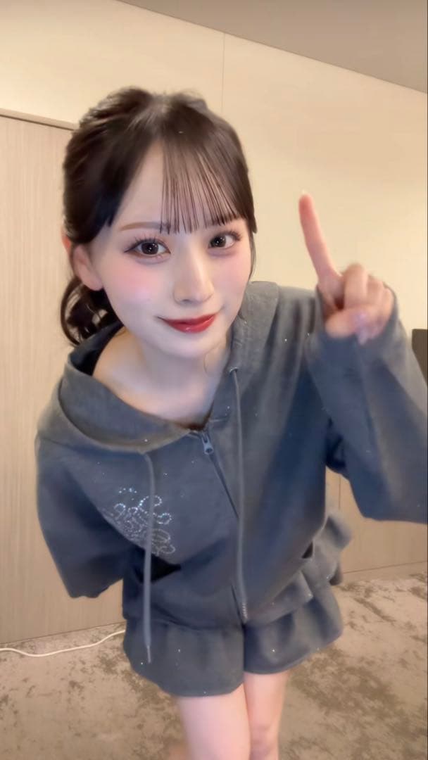 TITTY&CO. ラメスウェットセットアップ