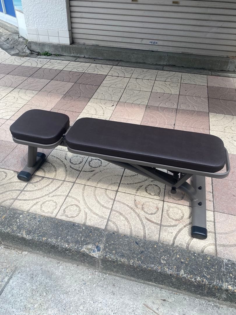 リーディングエッジ　インクラインベンチ　マルチポジション　角度調整　トレーニング