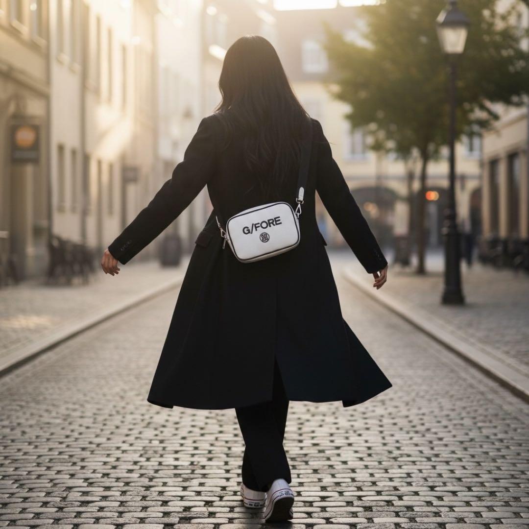 G/FORE ジーフォア 牛革シボ型押し ショルダーバッグ 白