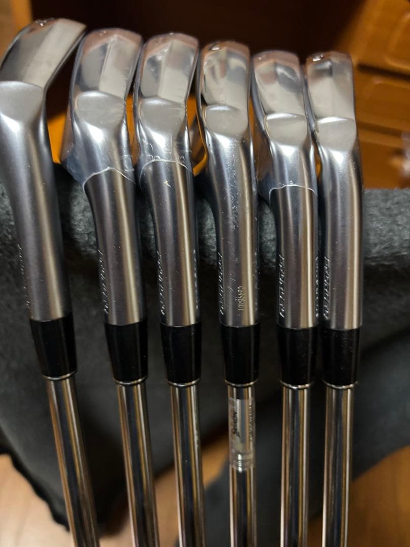 美品　スリクソン　ZXi7 5-PW 6本MODUS3 TOUR105S