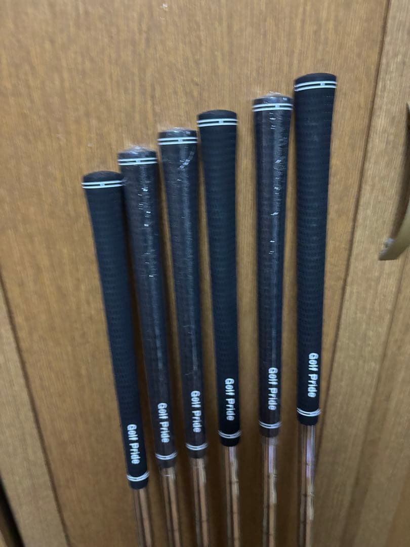 美品　スリクソン　ZXi7 5-PW 6本MODUS3 TOUR105S