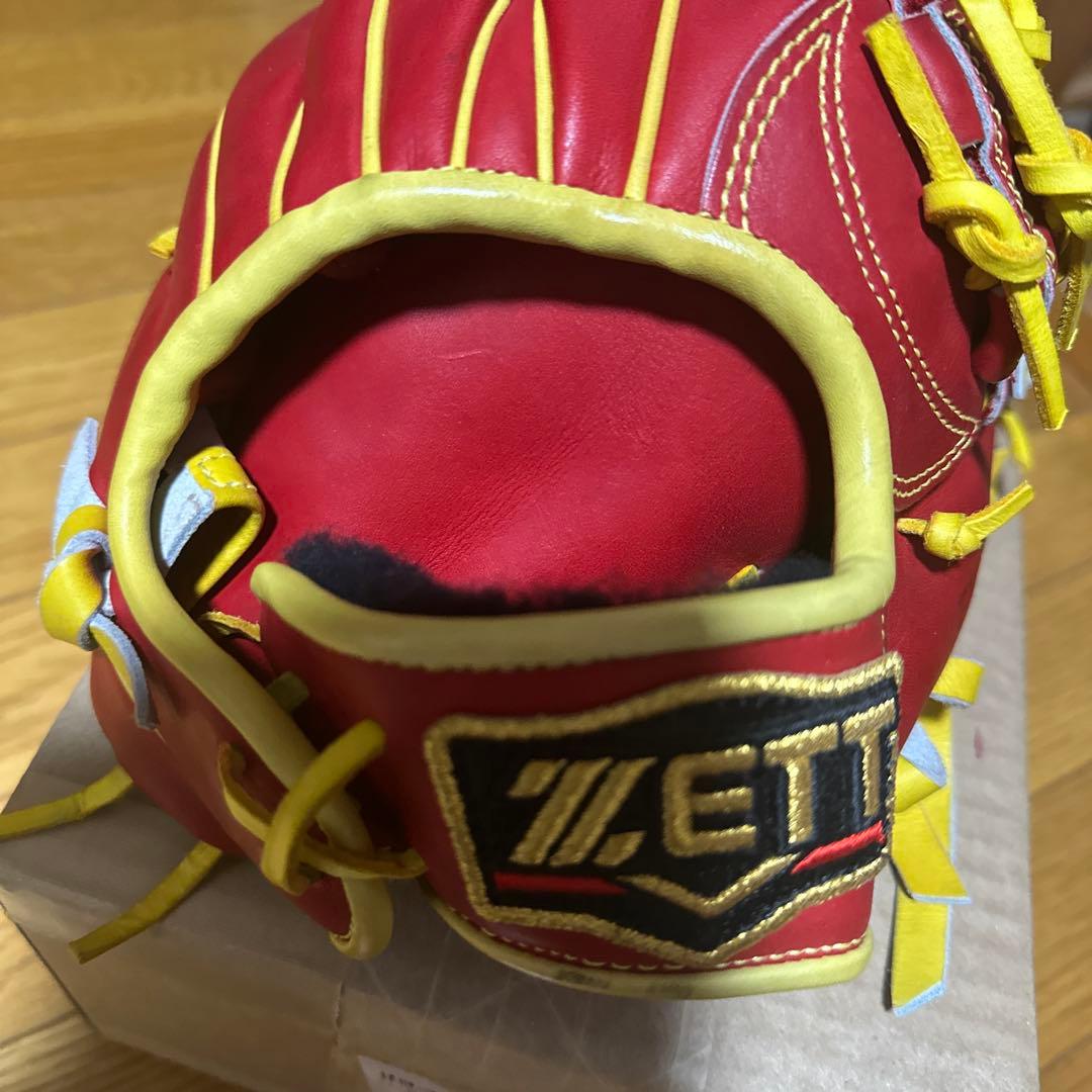 三連休限定価格！ZETT プロステイタス 軟式グローブ レッド/イエロー