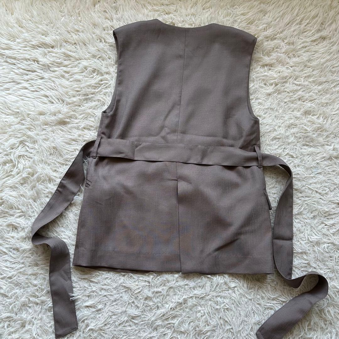 美品✨STRATA エストラータ　ノーカラージレ　ベルト付き　小さいサイズ　小柄