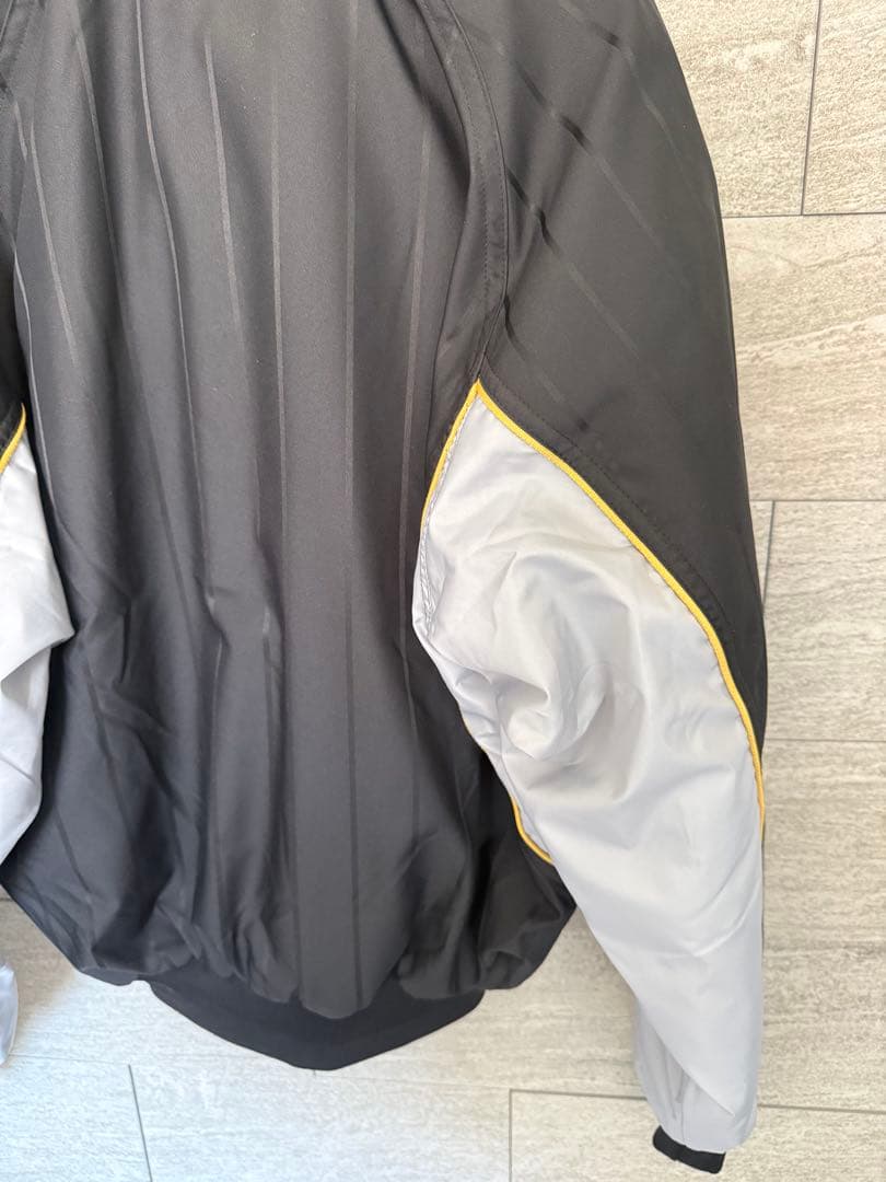 ミズノ 野球 グラウンドコート Mサイズ ブレスサーモ 黒×グレー