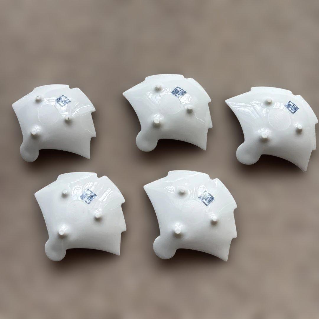 庫山窯 羽根型小皿 ５枚　前畑陶器 箸置き 金彩古伊万里 美濃焼 十二単