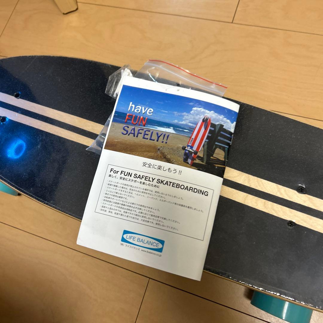 新品・未使用 スケートボード マニュアル＆アクセサリー付き 青ウィール