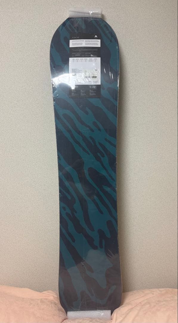 新品未使用！未開封。2022-2023 BURTON 3D FISH 151