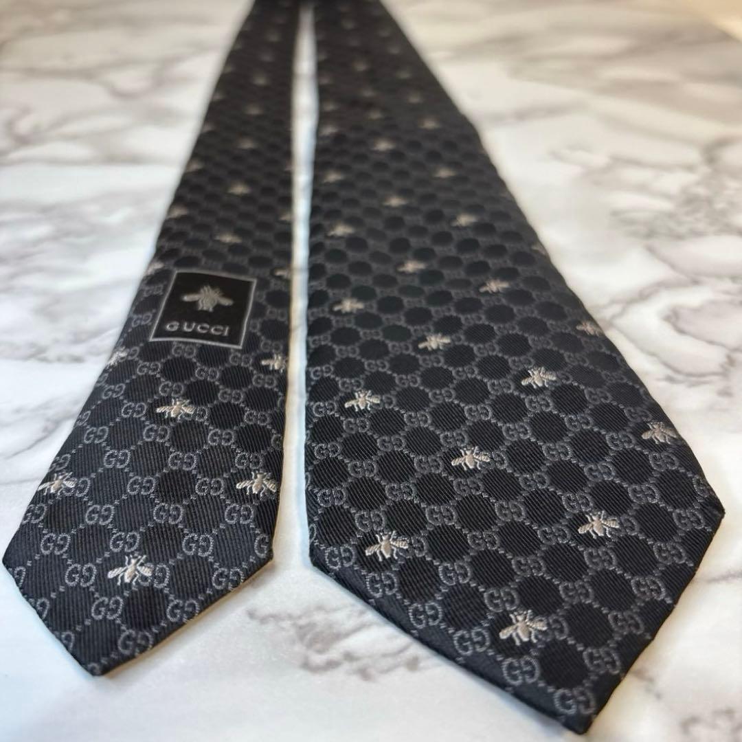 【現行タグ✨】GUCCI ネクタイ　GG 蜂　ビー　ブラック　黒　刺繍　シルバー