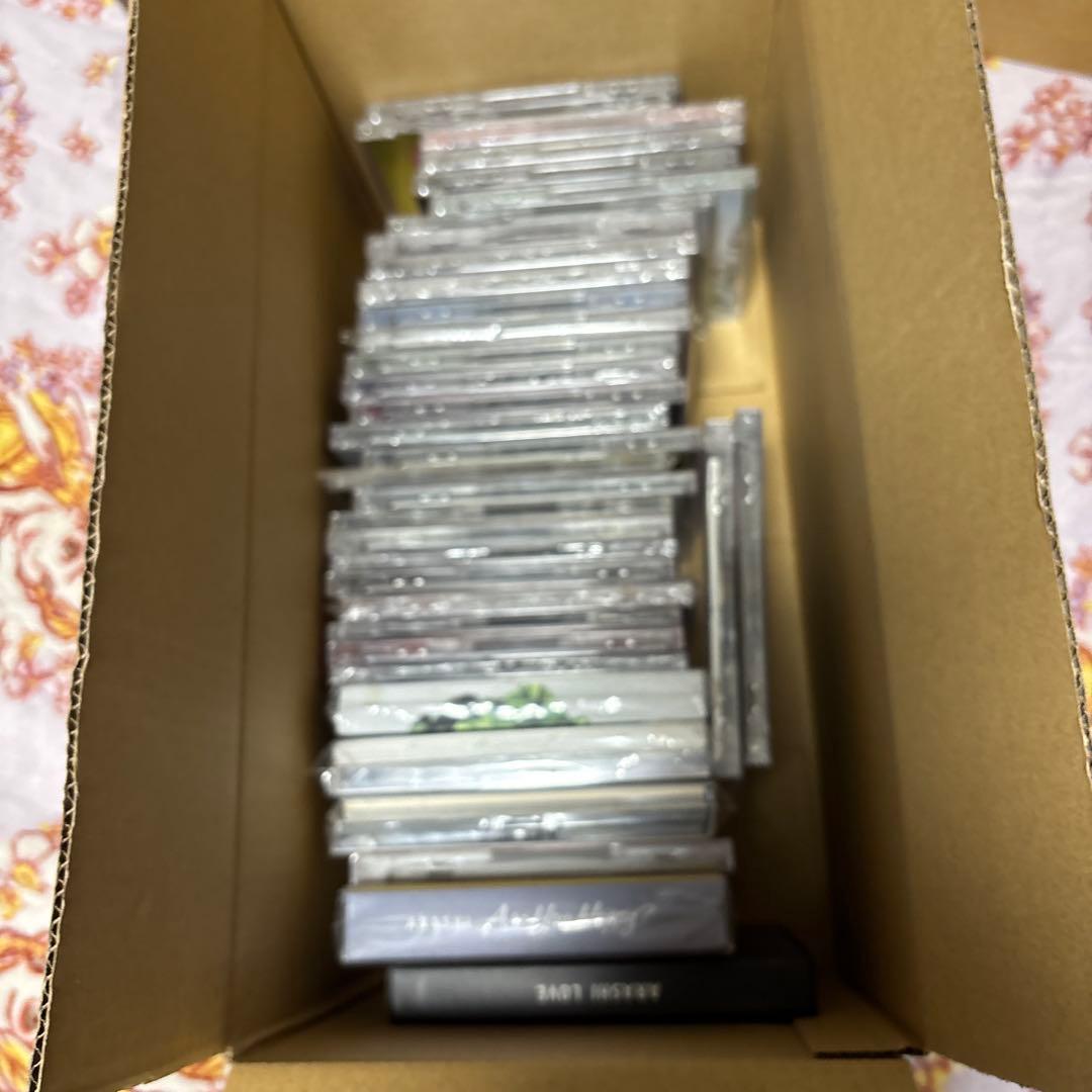 嵐のCDまとめ売り。アルバム7点、シングル28点。